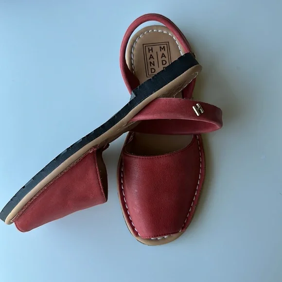 HANDMADE Avarcas peep toe red leather sandals sz 7.5 nwot - Picture 4 of 7